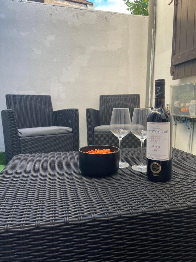 Appartement Hors Du Commun Avec Son Jacuzzi Salies-de-Béarn Kültér fotó
